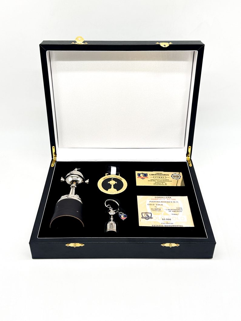 Kit Premium Copa Libertadores Colo Colo 1991