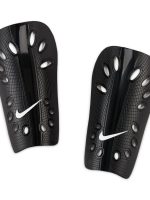 Canilleras Nike J Guard Negras Adulto